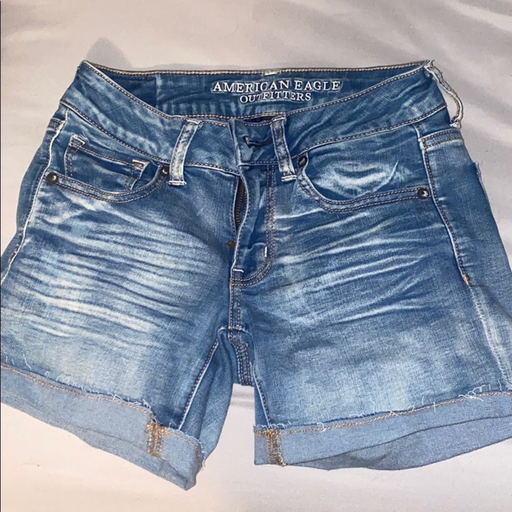AMERICAN EAGLE JEAN SHORTS